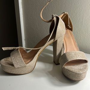 Sparkling gold heels